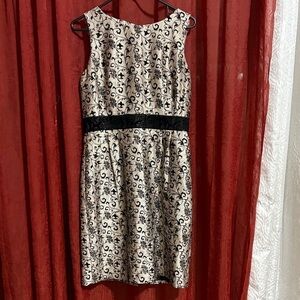 Tahari festive Black and Cream Patterned Mini Dress